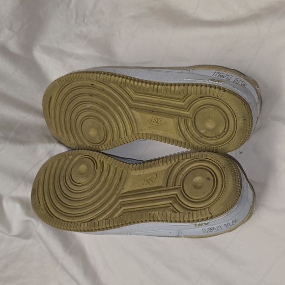 Gold & White AF-1 - Picture 2 of 11